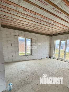 Дом 100м&sup2;, 1-этажный, участок 6 сот.  