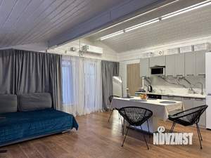 Дом 100м&sup2;, 1-этажный, участок 7 сот.  