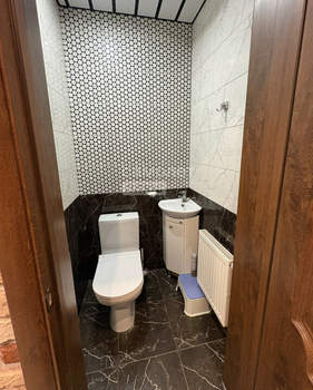 Дом 210м&sup2;, 3-этажный, участок 5 сот.  