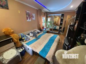 Дом 87м&sup2;, 2-этажный, участок 8 сот.  