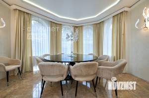 Коттедж 293м&sup2;, 3-этажный, участок 8 сот.  