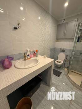 Дом 250м&sup2;, 3-этажный, участок 7 сот.  