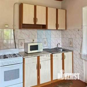 Дом 110м², 2-этажный, участок 12 сот.  