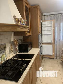 Дом 178м², 3-этажный, участок 11 сот.  