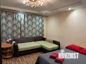 1-к квартира, посуточно, 42м2, 1/17 этаж