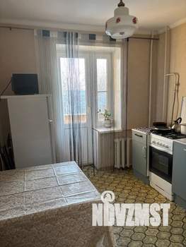 1-к квартира, посуточно, 42м2, 3/5 этаж