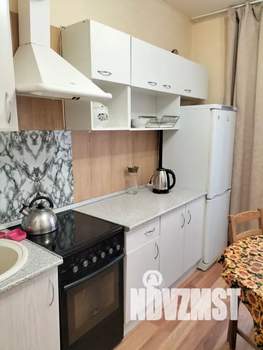 1-к квартира, посуточно, 40м2, 10/18 этаж