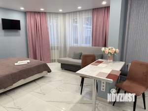 Студия квартира, посуточно, 38м2, 18/19 этаж