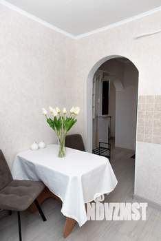 1-к квартира, посуточно, 35м2, 2/2 этаж