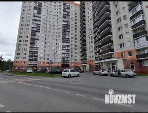 Студия квартира, посуточно, 38м2, 18/19 этаж