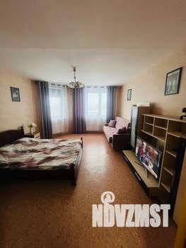 1-к квартира, посуточно, 42м2, 13/16 этаж