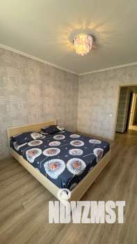 2-к квартира, посуточно, 50м2, 2/17 этаж