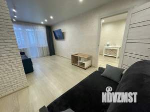 2-к квартира, посуточно, 45м2, 1/1 этаж