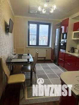 2-к квартира, на длительный срок, 80м2, 13/18 этаж