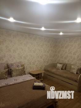 1-к квартира, посуточно, 34м2, 3/10 этаж