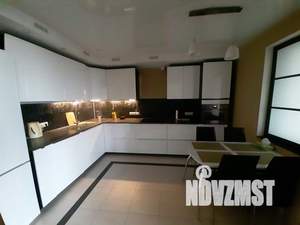 1-к квартира, посуточно, 70м2, 1/1 этаж