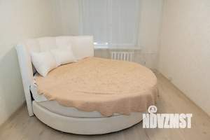 2-к квартира, посуточно, 50м2, 5/5 этаж