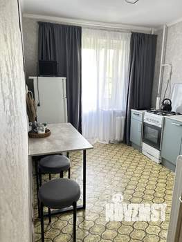 1-к квартира, посуточно, 40м2, 3/5 этаж