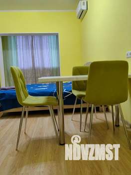 Студия квартира, посуточно, 32м2, 2/3 этаж