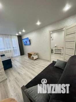 2-к квартира, посуточно, 45м2, 1/1 этаж