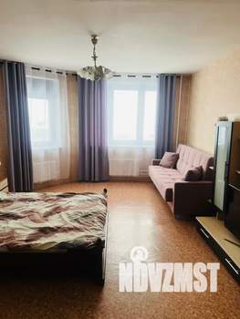 1-к квартира, посуточно, 42м2, 13/16 этаж