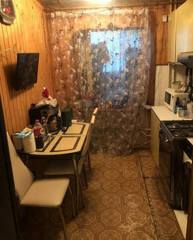 2-к квартира, вторичка, 50м2, 1/9 этаж