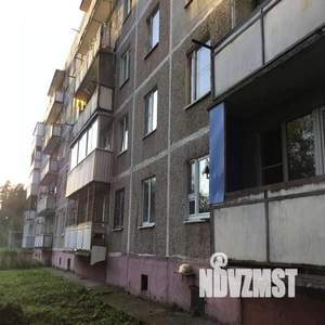 2-к квартира, вторичка, 46м2, 1/4 этаж