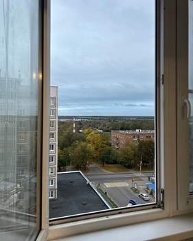 2-к квартира, вторичка, 52м2, 10/10 этаж