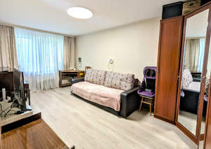 2-к квартира, вторичка, 42м2, 1/5 этаж