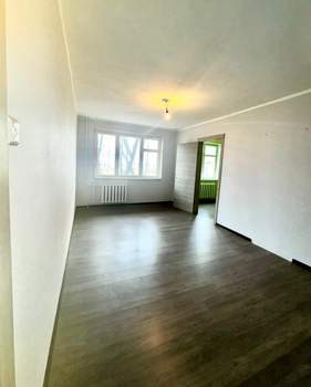3-к квартира, вторичка, 57м2, 1/5 этаж