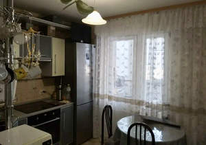 3-к квартира, вторичка, 72м2, 1/10 этаж