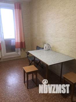 2-к квартира, вторичка, 60м2, 9/16 этаж