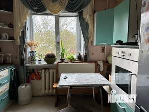 2-к квартира, вторичка, 50м2, 5/5 этаж