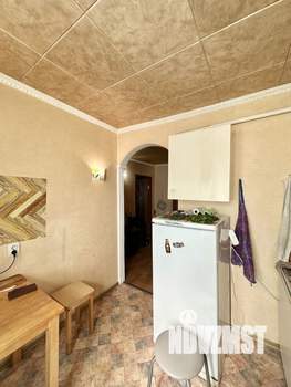 2-к квартира, вторичка, 42м2, 1/9 этаж