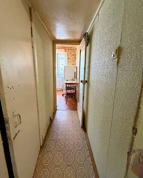 2-к квартира, вторичка, 42м2, 1/5 этаж