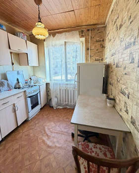 2-к квартира, вторичка, 42м2, 1/5 этаж