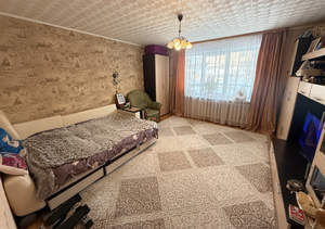 3-к квартира, вторичка, 70м2, 1/9 этаж