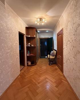 3-к квартира, вторичка, 103м2, 8/9 этаж