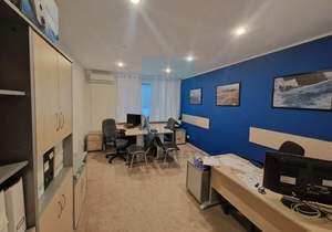 3-к квартира, вторичка, 83м2, 1/17 этаж