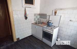 2-к квартира, вторичка, 43м2, 1/4 этаж