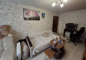 2-к квартира, вторичка, 44м2, 1/4 этаж