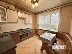 3-к квартира, вторичка, 64м2, 5/5 этаж