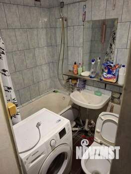 2-к квартира, вторичка, 42м2, 1/5 этаж