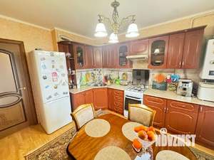 2-к квартира, вторичка, 52м2, 10/10 этаж