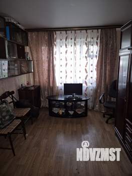 2-к квартира, вторичка, 45м2, 1/4 этаж