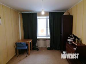2-к квартира, вторичка, 42м2, 1/9 этаж
