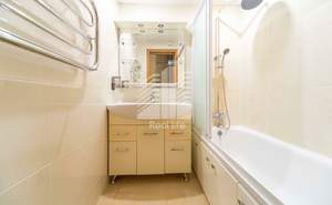 3-к квартира, вторичка, 62м2, 2/10 этаж