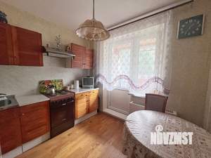 2-к квартира, вторичка, 57м2, 1/9 этаж