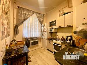 2-к квартира, вторичка, 47м2, 1/3 этаж