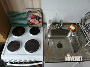 2-к квартира, вторичка, 41м2, 1/4 этаж
